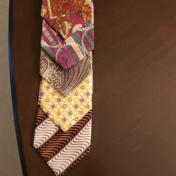 Five men ties. - Picture 5 of 8